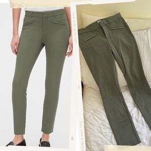 GAP Signature Skinny Ankle Pants